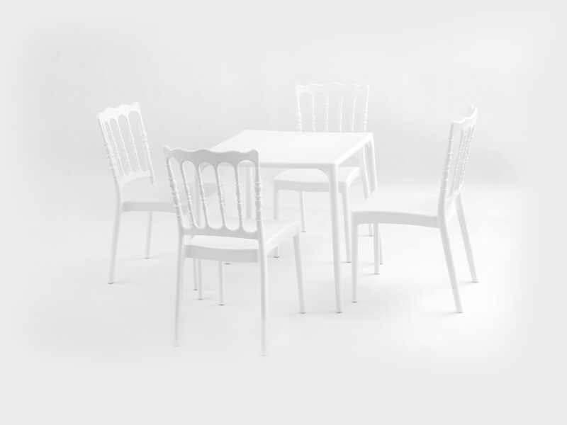 Krzesła i Stoły