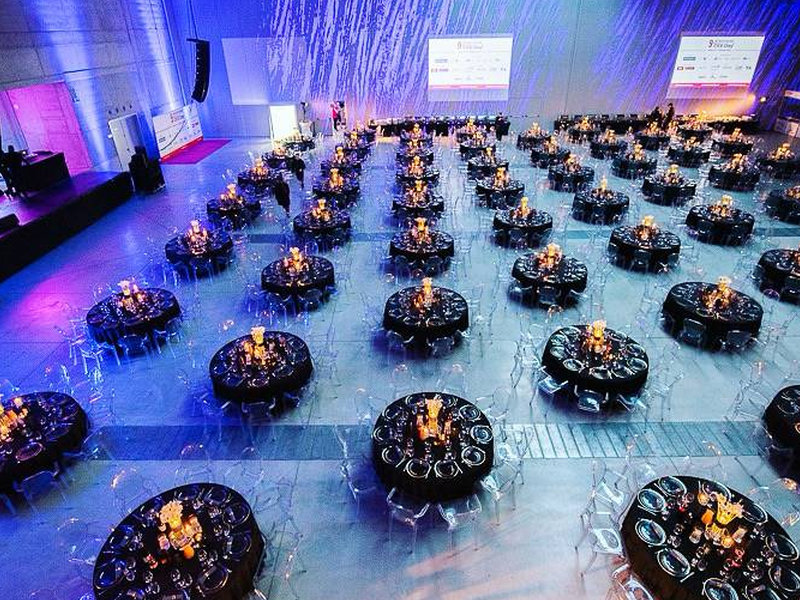 Wypożyczalnia sprzętu cateringowego i gastronomicznego w Poznaniu - PIN Catering